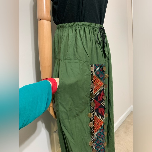 Green Triangles Hobo Tatreez Sherwal Baggy Pants - Picture 9 of 17